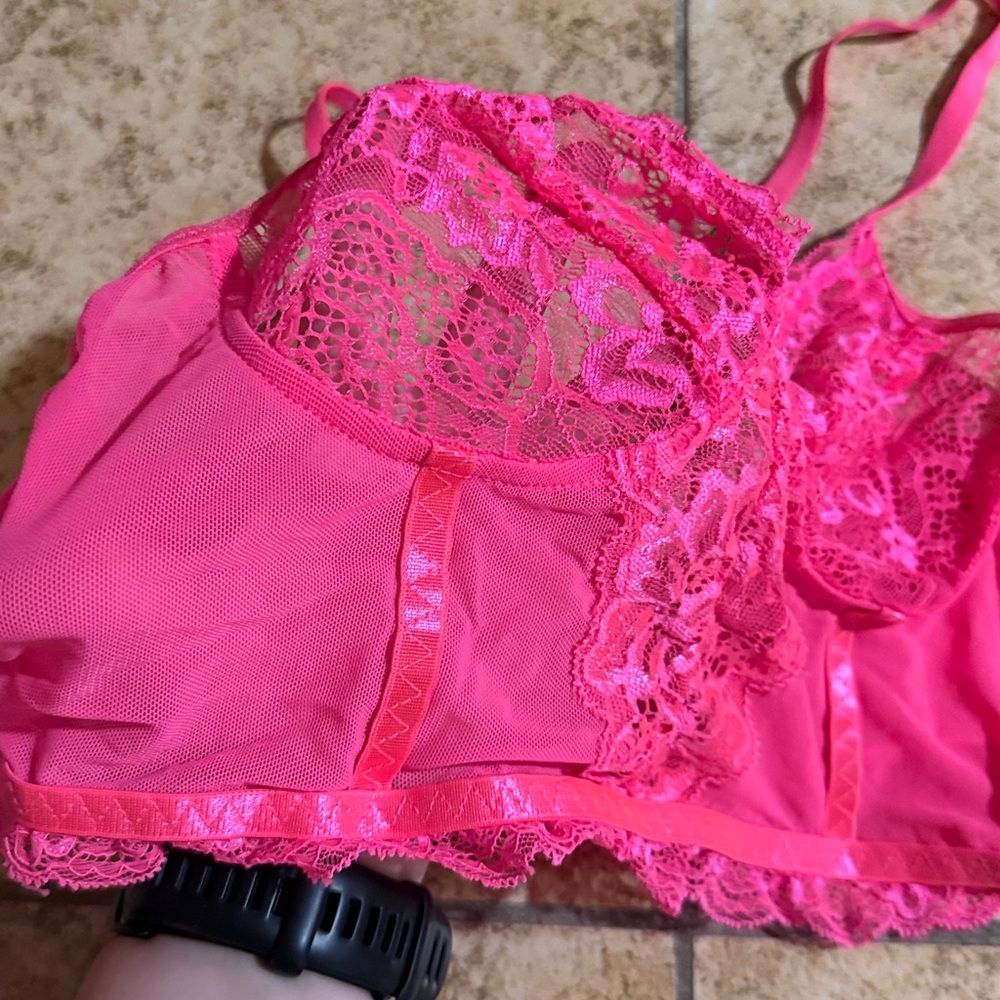 SHEIN Lace Bralette in Vibrant Pink - Picture 2 of 3